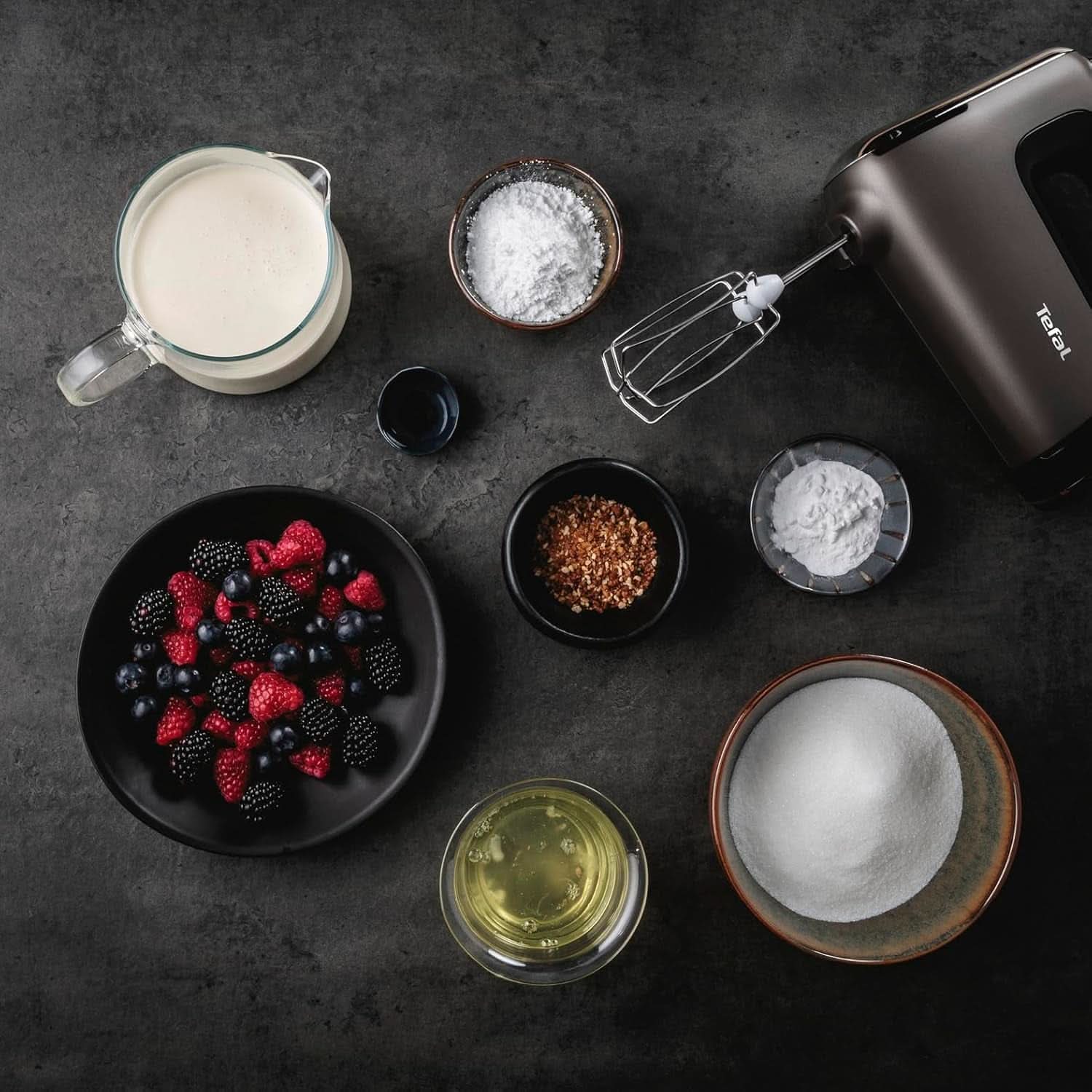 Tefal HT650E Power Mix Silence Handmixer | 600 Watt | Variabler Geschwindigkeitsregler | Turbo- Und Auswurf-Funktion | Extrem Leiser Motor | Inkl. 2 Rührbesen Und 2 Knethaken | Grau Bucatarie Naty Shop