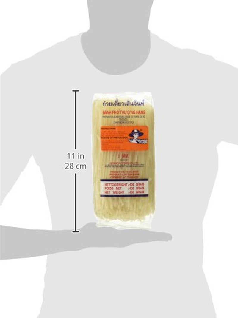 Tăiței de orez – thailandezi, tăiței panglică de orez cu lățimea de 3 mm, preparați din făină de orez – 17 x 400 g