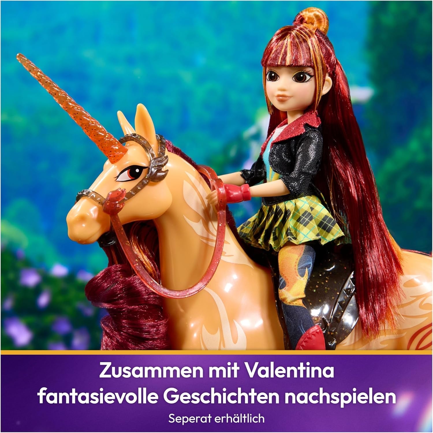 Unicorn Academy Einhorn Cinder - 28 cm groß, Original-Einhorn von Valentina zur Netflix-Serie, mit echter Mähne und Schweif, abnehmbarem Zaumzeug und Sattel sowie Bürste, für Kinder ab 4 Jahren