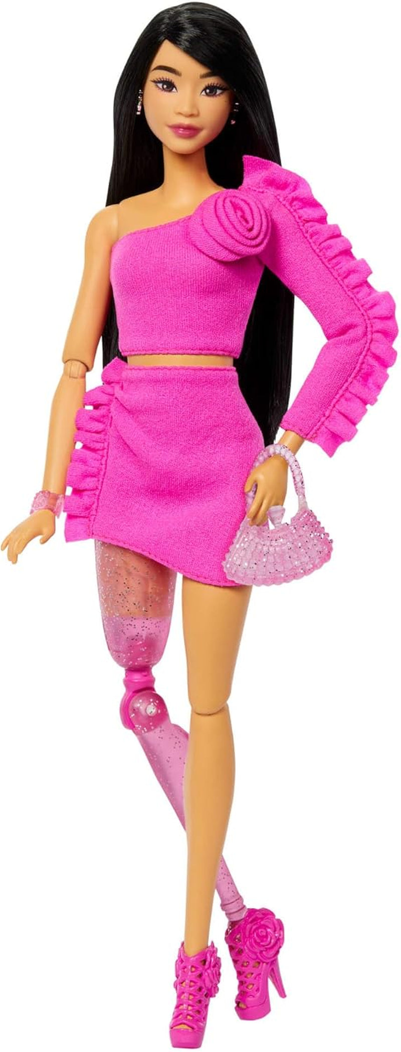 Poupée Barbie Deluxe Style no. 3 avec tenue Barbiecore, cheveux blonds en chignon haut, robe rose pastel avec nœud surdimensionné et accessoires comme des collants résille, HYV27 Naty Shop Dolls Black