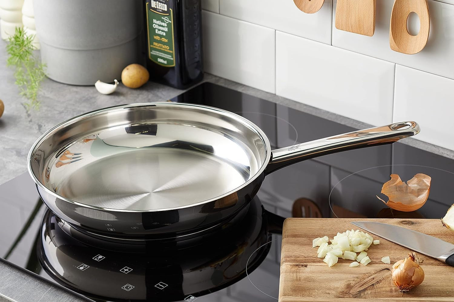 Poêle WMF Profi 28 cm, induction, poêle en acier inoxydable, sans revêtement, allant au four Casseroles et poêles Naty Shop