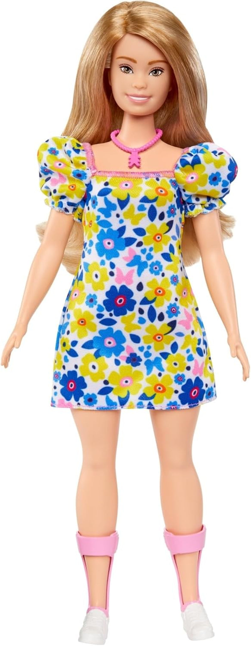 Poupée Barbie Fashionistas, développée avec la National Down Syndrome Society, avec des cheveux blonds et une tenue moderne avec une robe à fleurs et des baskets blanches, à partir de 3 ans, HJT05