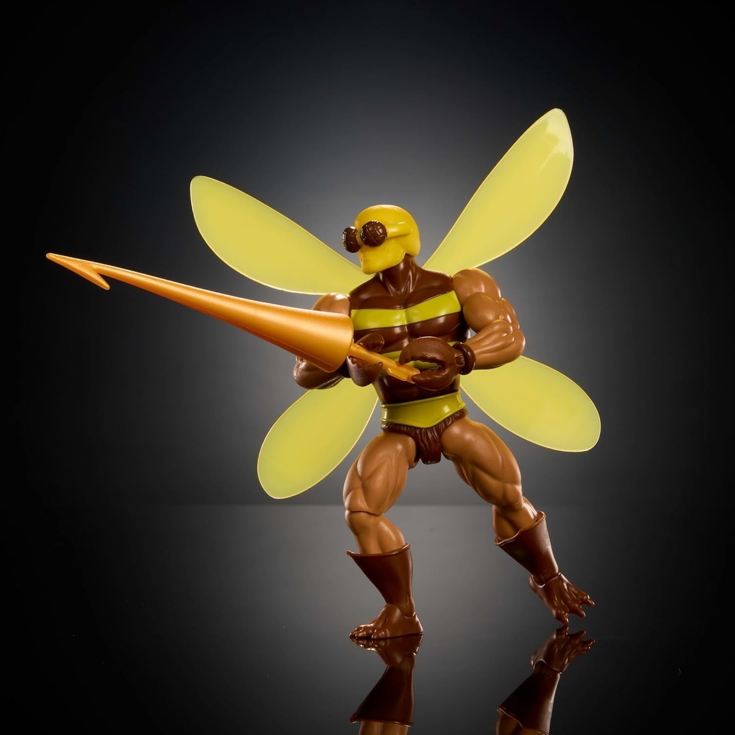 Figurine d'action Masters of the Universe Origins Buzz-Off de la collection de dessins animés, environ 14 cm de haut, de la télévision des années 1980, Bee Leader avec des ailes et des lunettes avec Javelin, JBM88 Figurines Naty Shop