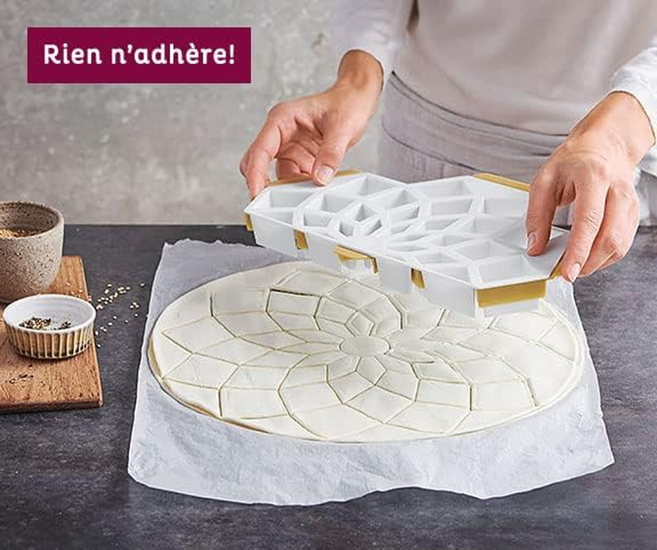 Moule à pâtisserie en forme de fleur Betty Bossi - Forme créative pour pâte feuilletée et biscuits - Rangement pratique, passe au lave-vaisselle - Collations et apéritifs parfaits