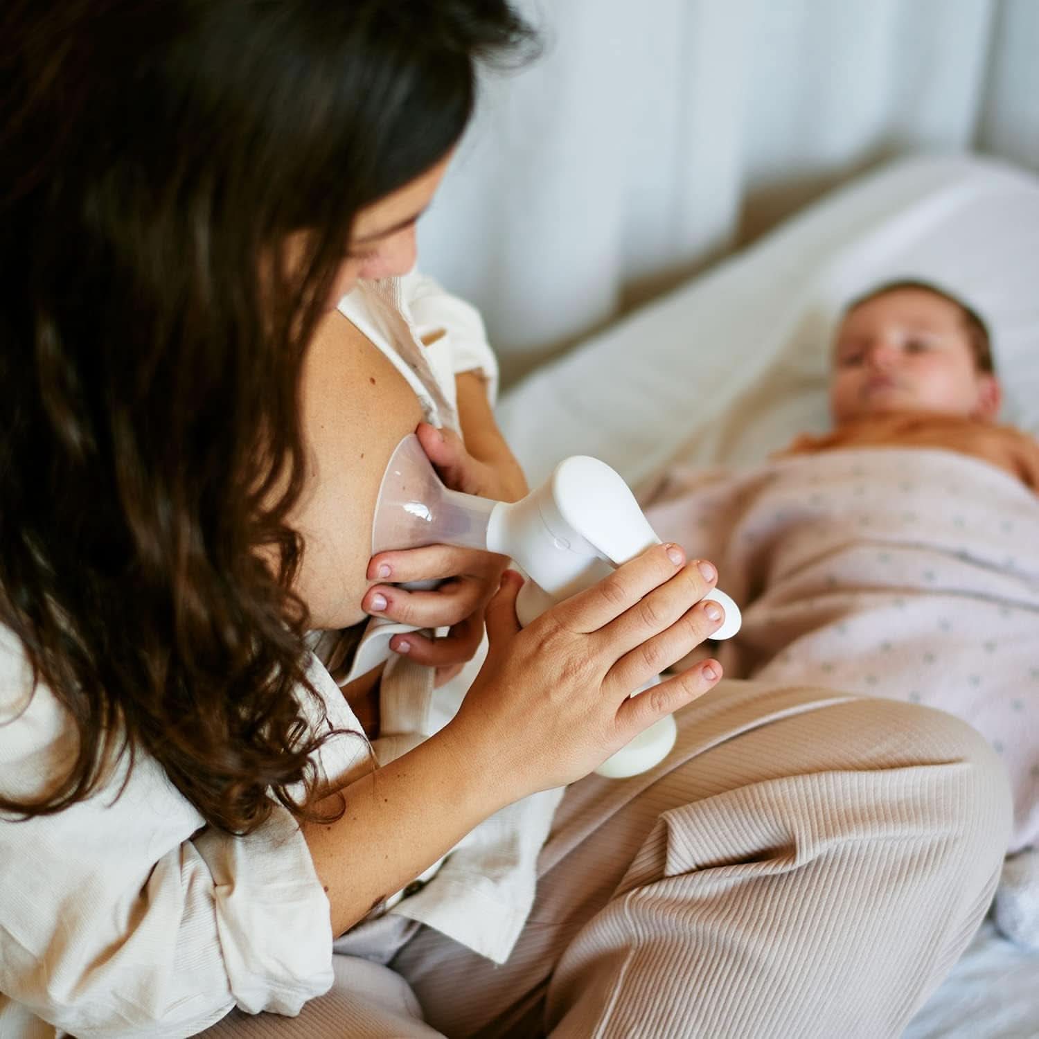 Suavinex, Materna pompă de sân, 120 ml, cu debit reglabil Accesorii Hrana si Alaptare Bebe Naty Shop