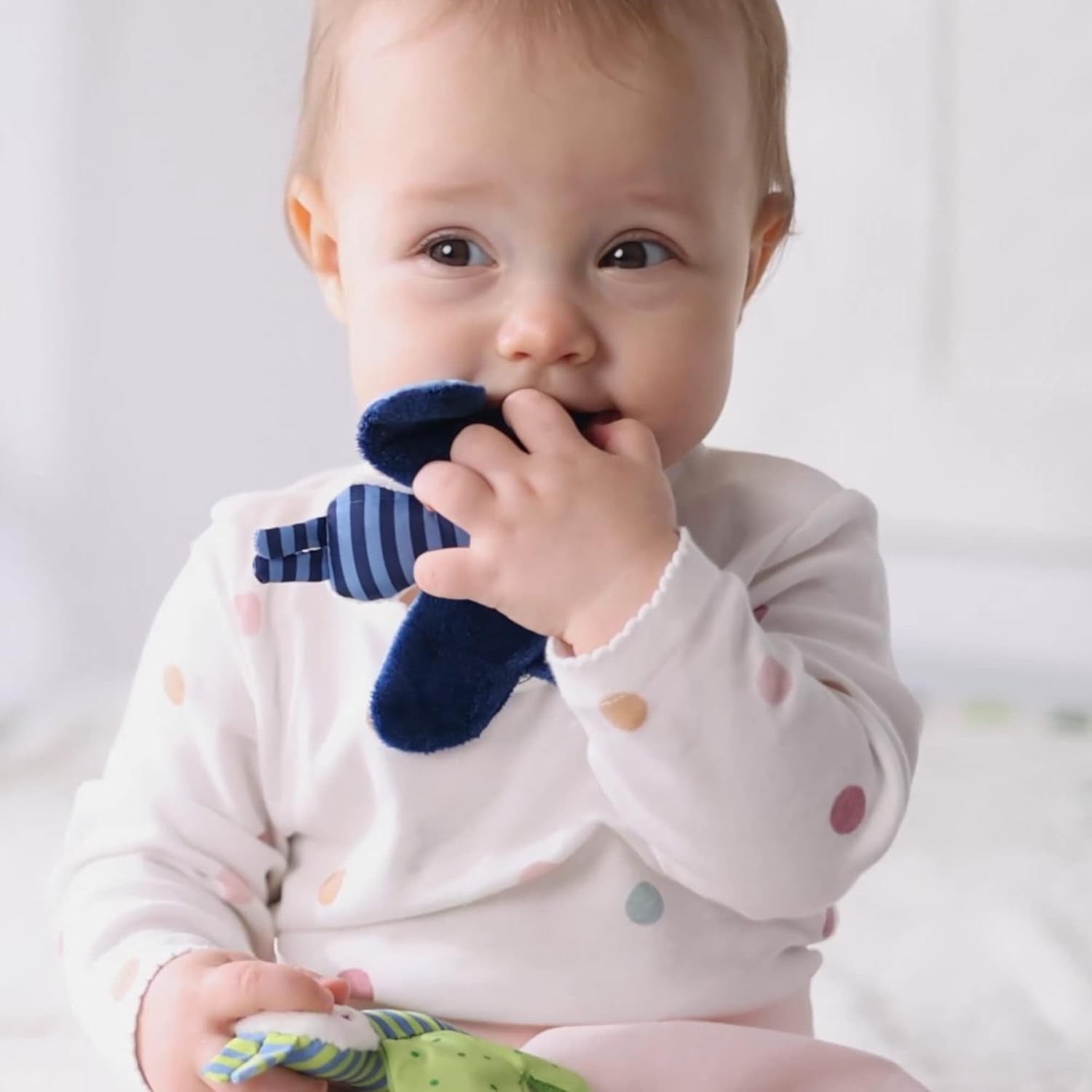 Fehn étoile de mer crépitante - jouet bébé à saisir et à jouer & jouet crépitant pour bébés et jeunes enfants à partir de 0 mois & SIGIKID 41179 jouet à saisir papillon étoiles rouges et vertes Jouets pour bébé Naty Shop