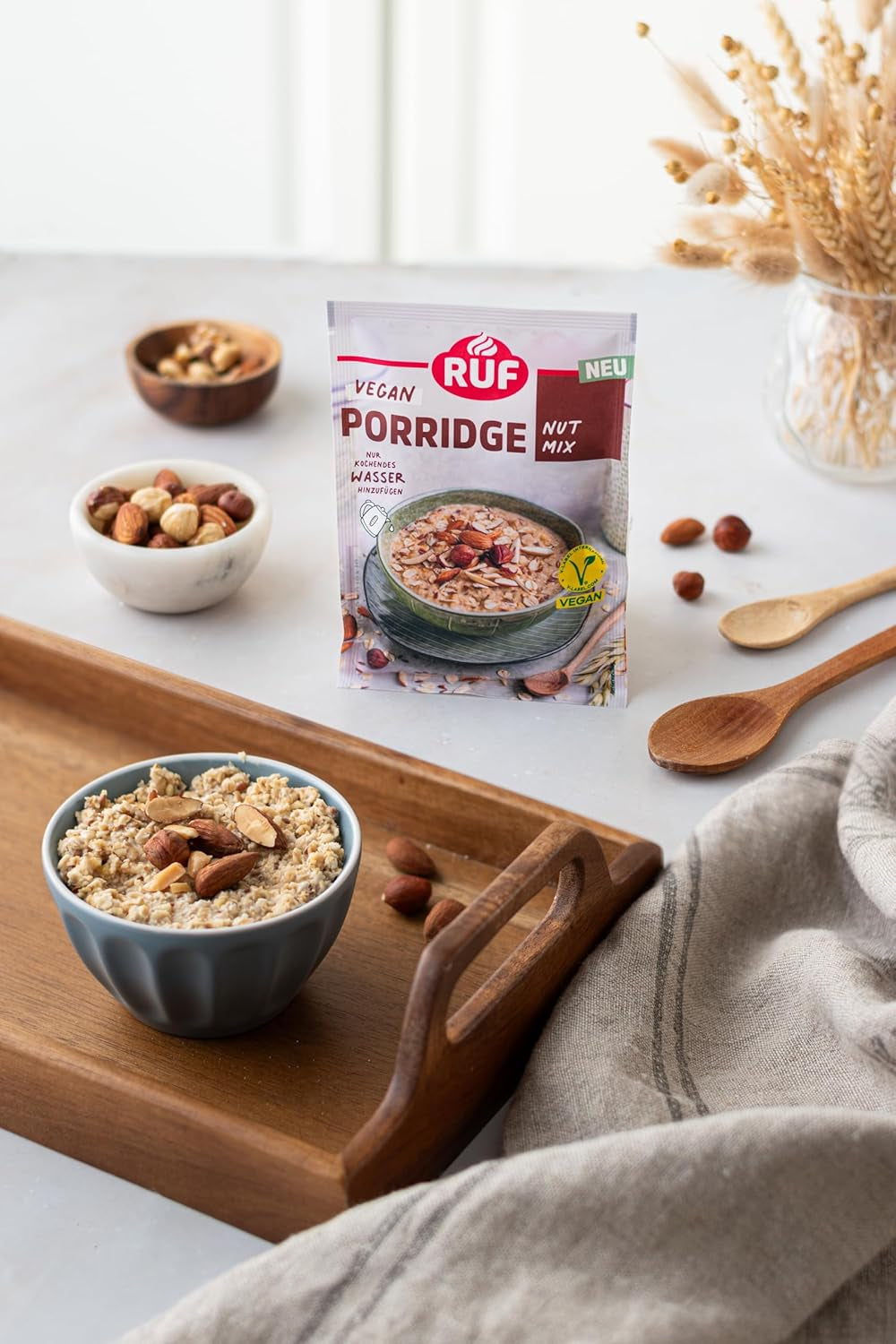 RUF Vegan Porridge aux Noix et Avoine, flocons d'avoine aux amandes, noisettes et graines de lin, facile à préparer, dans un emballage pratique en portions, 1 x 60 g