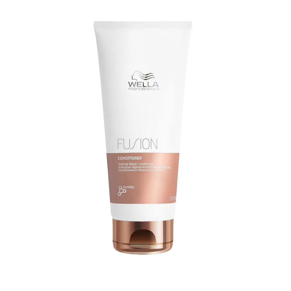 Wella Professionals Fusion Intense Repair - Soin professionnel pour cheveux cassés Douche et bain Wella Conditioner 200 ml