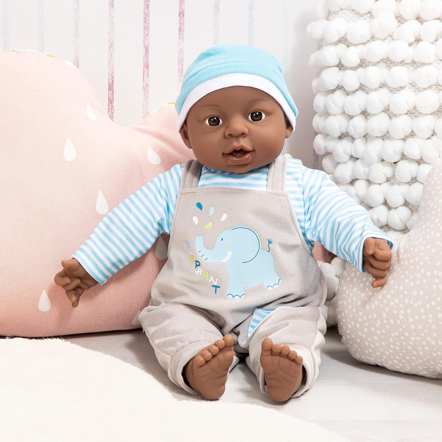 Bayer Design 94001AH Funktionspuppe, Babypuppe Interaktiv, Junge, sprechend, weicher Körper, 40 cm, dunkelhäutig, Blau