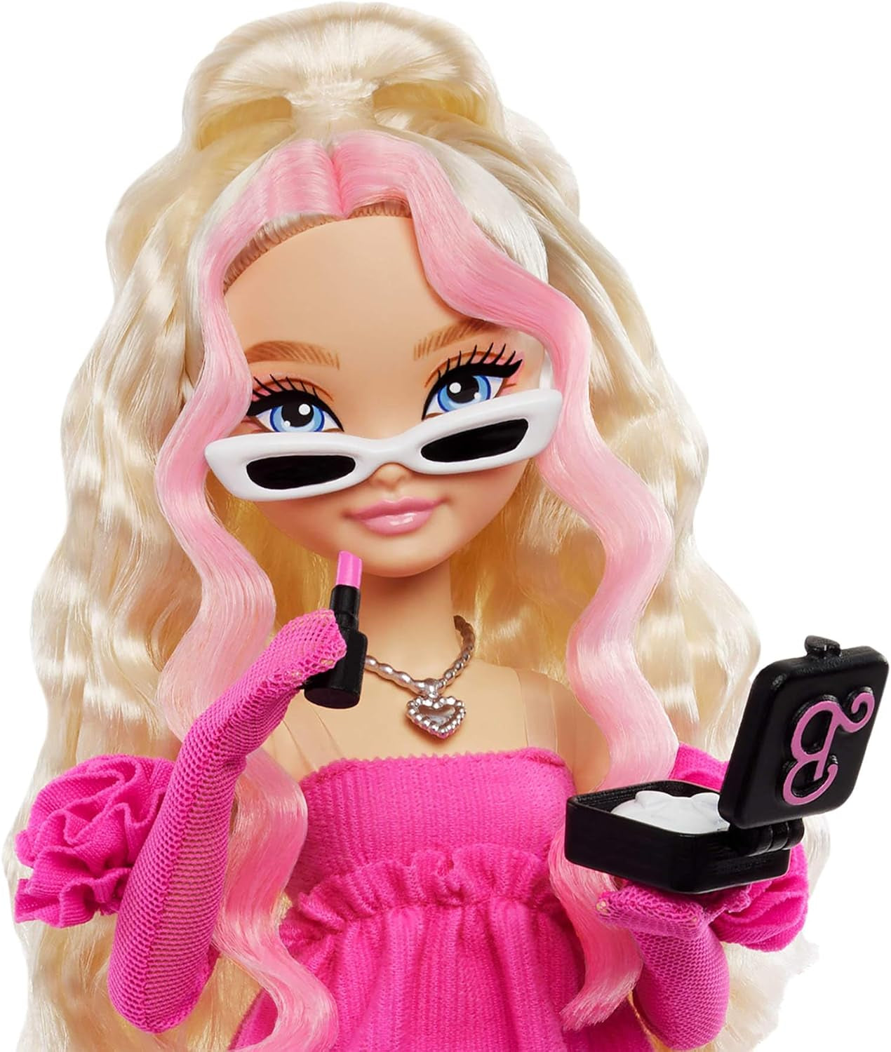 Poupée et accessoires Barbie Dream Besties, parfaite poupée Barbie Malibu avec cheveux blonds clairs, 11 pièces pour le maquillage et les cheveux à thème, HYC21