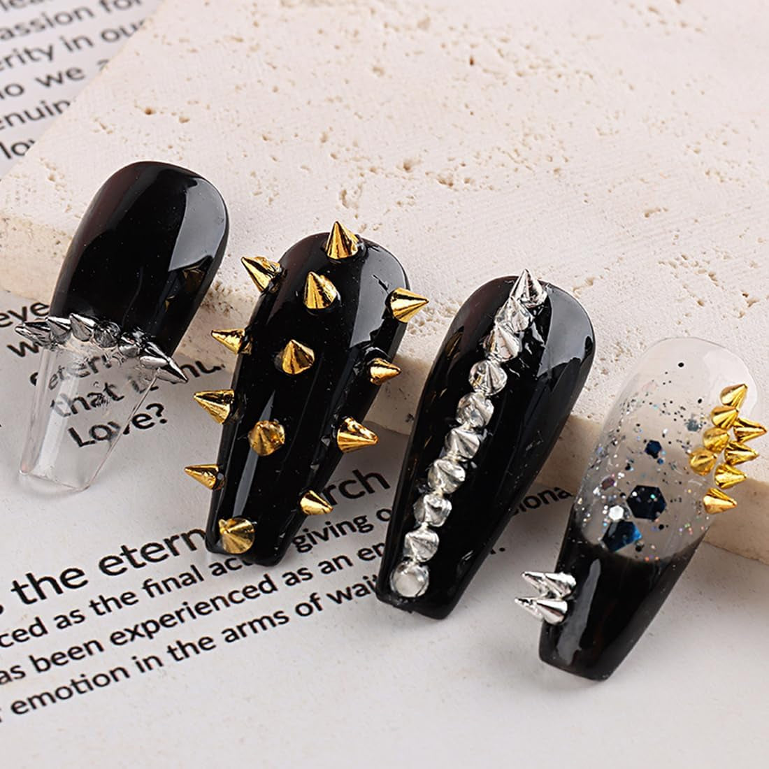 Mini Metall Nieten Punk Nail Charms Gold Silber Strasssteine Nägel Charm Kegel Spikes Nagelschmuck Glitzersteine Nail Art Studs Nagel Steine Legierung Nagelanhänger Rhinestones Nageldesign Zubehör