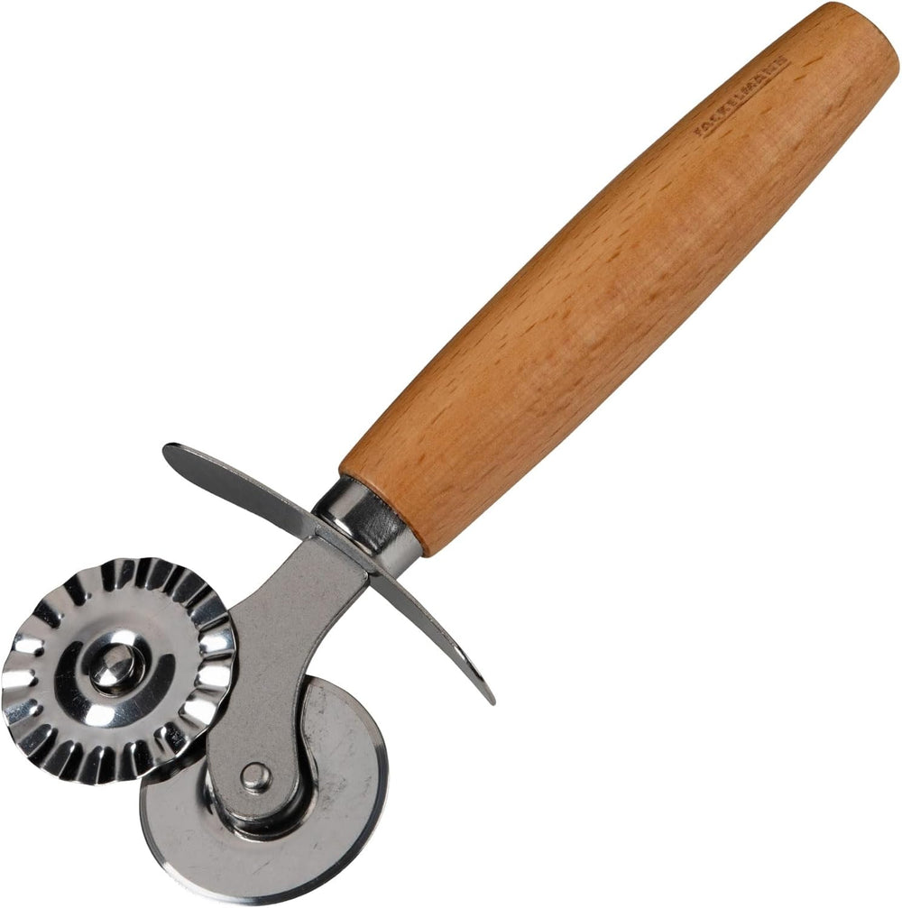 Roulette à pâtisserie Fackelmann pour raviolis, Maultaschen ou biscuits - Roulette à pâtisserie en alliage de zinc en acier inoxydable - pour pâtes maison - Manche ergonomique en bois de hêtre