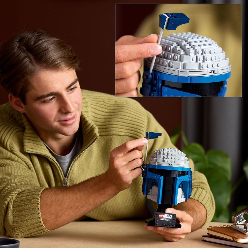 LEGO Star Wars 75408 Casque Jango Fett - Ensemble de construction Mandalorien pour adultes - Modèle avec support, plaque signalétique et antenne réglable - Cadeau pour les fans de L'Attaque des Clones Besuche den LEGO-Store