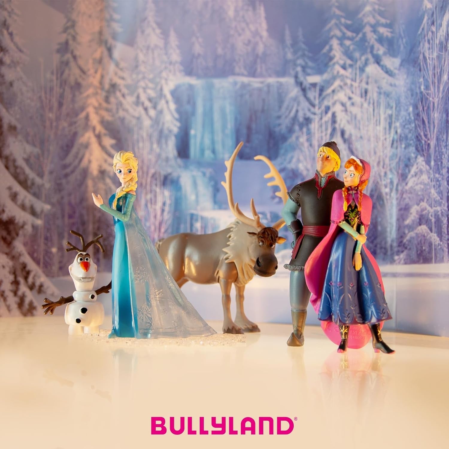 Bullyland 12961 - Figurine Elsa d'Arendelle de Walt Disney La Reine des Neiges, env. 10,1 cm, très détaillé, idéal comme petit cadeau pour les enfants à partir de 3 ans