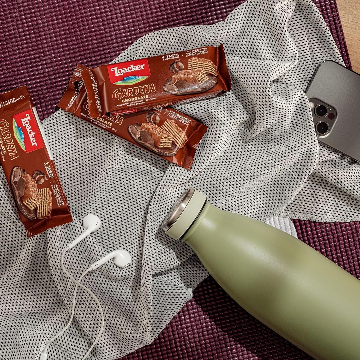 Loacker Gardena (Chocolat) • Gaufrettes recouvertes de chocolat au lait et fourrées à la crème fine au chocolat • Biscuits gaufrettes, grand paquet (25 x 38g)