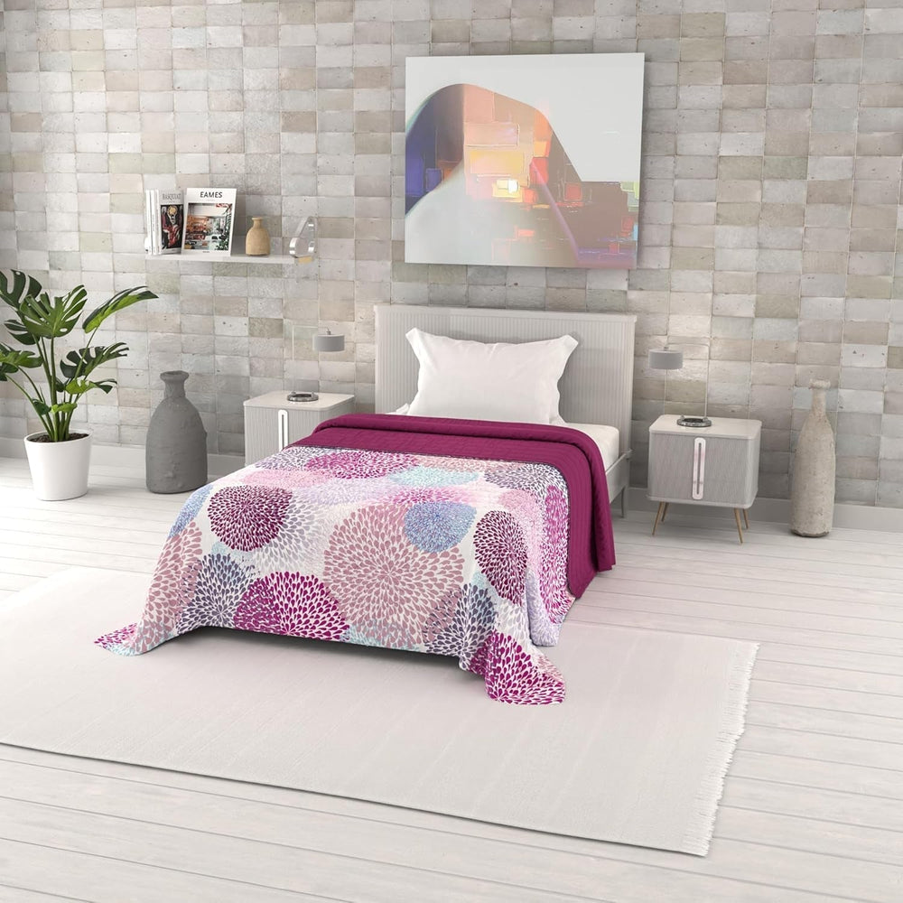 Couette d'été imprimée fantaisie, rembourrage en polyester, pétales, 260 x 270 cm.