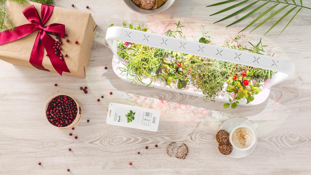 Click and Grow Jardin intérieur, plus facile que le système de culture hydroponique, jardin intelligent LED, jardin d'herbes aromatiques, serre intérieure avec 9 capsules de plantes incluses (blanc)