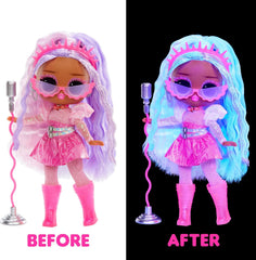 MDR. Surprendre! Tweens Neon Pop Stars - Kitty K - 1 poupée de mode avec surprises rétro-éclairées et plus de 10 vêtements et accessoires Pop Star, y compris un support de micro rétro, conçu pour les enfants de 4 ans et plus