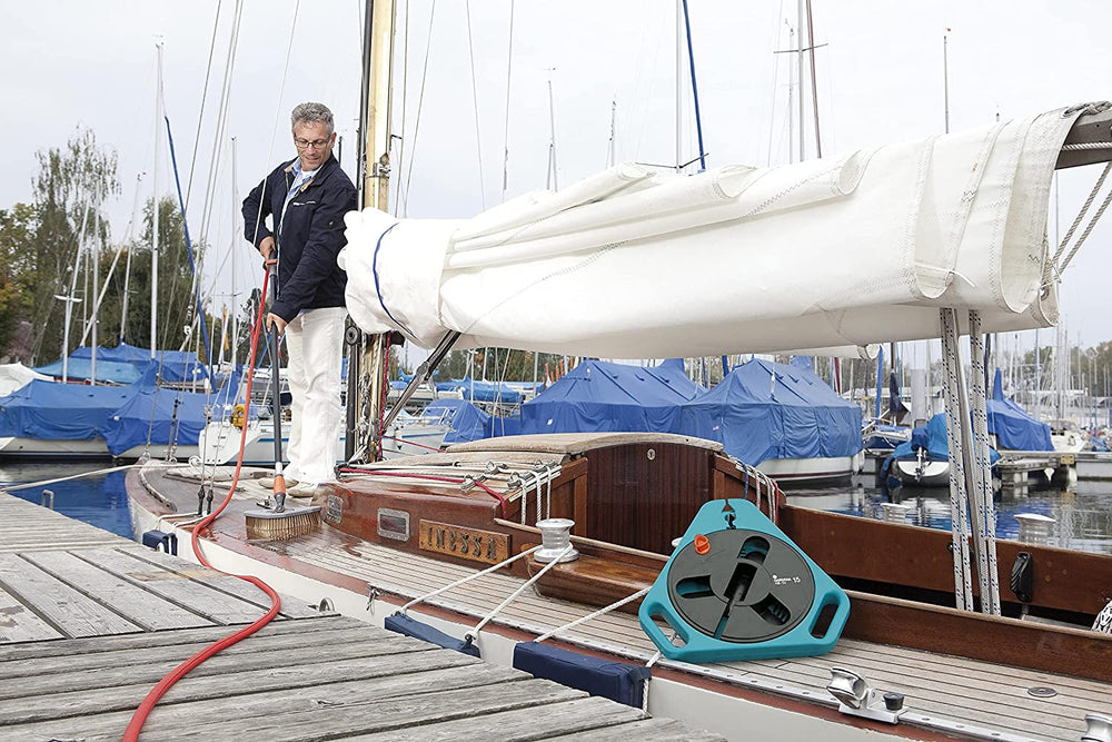 Tuyau plat roll-fix Gardena Original Classic 15 m : Boîte à tuyaux économique avec tuyau d'eau (Ø 12 mm dans la boîte), mécanisme de sécurité automatique, incl. buse de pulvérisation, avec dispositifs de raccordement (756-20)