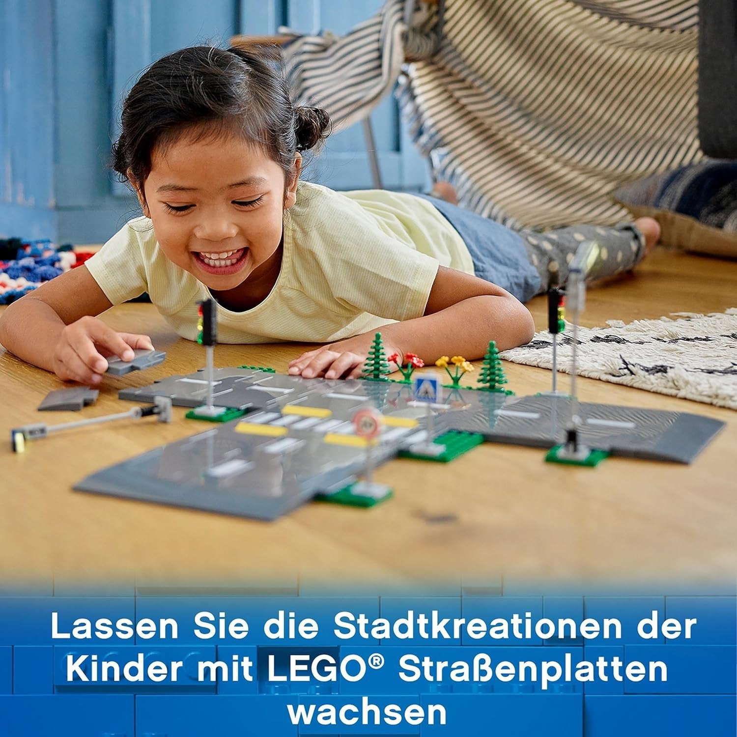 LEGO City Straßenkreuzung mit Ampeln, Bauset mit im Dunkeln leuchtenden Steinen 60304