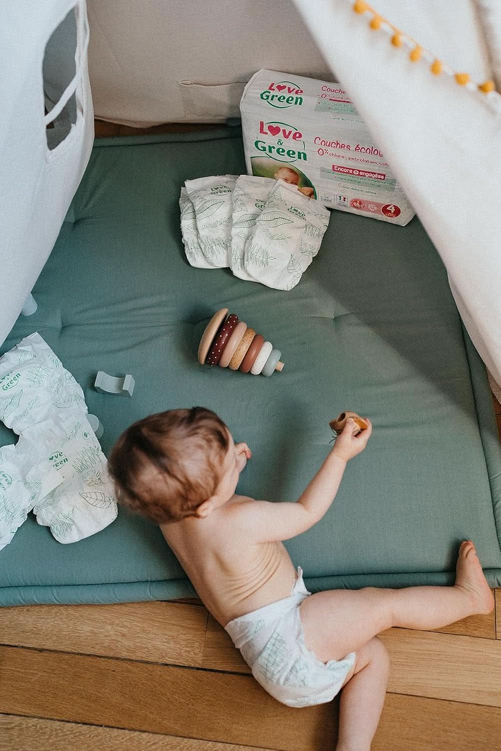 Love & Green, couches sans chlore, paquet pour 1 mois, taille 4 Mère et Enfant Naty Shop