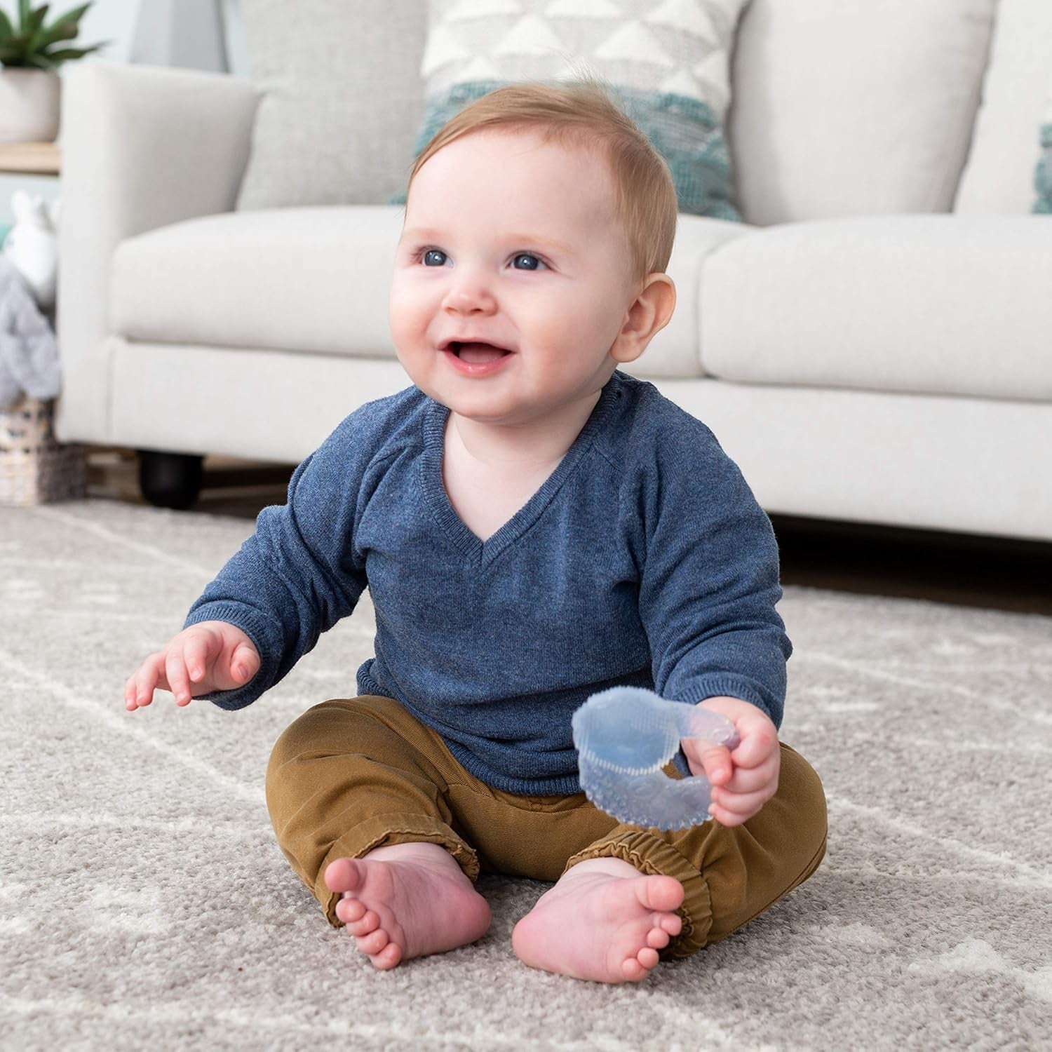 Infantino 316564-01 Anneaux de dentition transparents Infantino - Anneau de dentition souple, en matériau non toxique, pour le développement sensoriel et le soutien de la dentition, multicolore