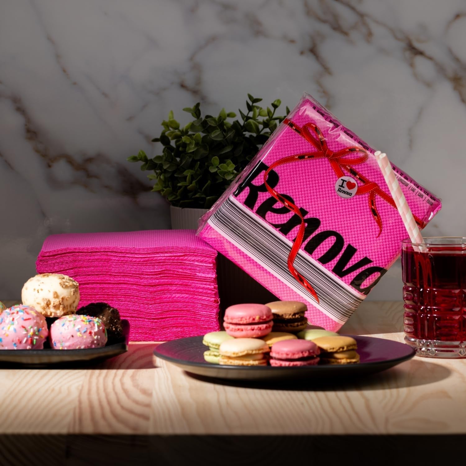 Serviettes en papier fuchsia Renova Red Label - 70 serviettes