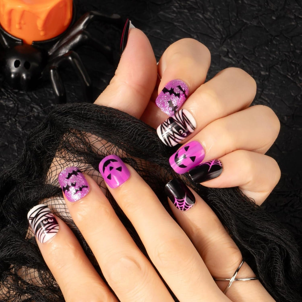 72 pcs Ongles d'Halloween Faux Ongles Autocollants Ongles Artificiels Courts Ongles Pressés Autocollants Citrouille Fantôme Ongles Artificiels Conseils Nail Art Orange Vert Noir