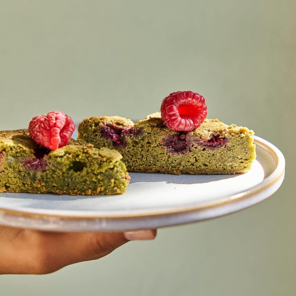 Moya Matcha Bio Poudre de thé vert quotidien | 250 g de qualité quotidienne (III) | Parfait pour être consommé avec des lattés, des smoothies et des limonades...