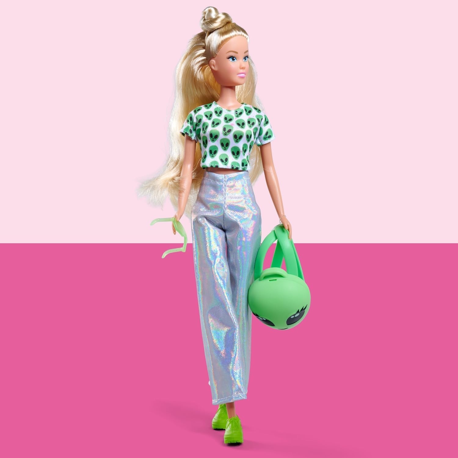 Simba Steffi Love Space Fashion – Modepuppe mit futuristischem Outfit & Rucksack zum Öffnen, 29 cm, modisches Rollenspiel für Kinder ab 3 Jahren