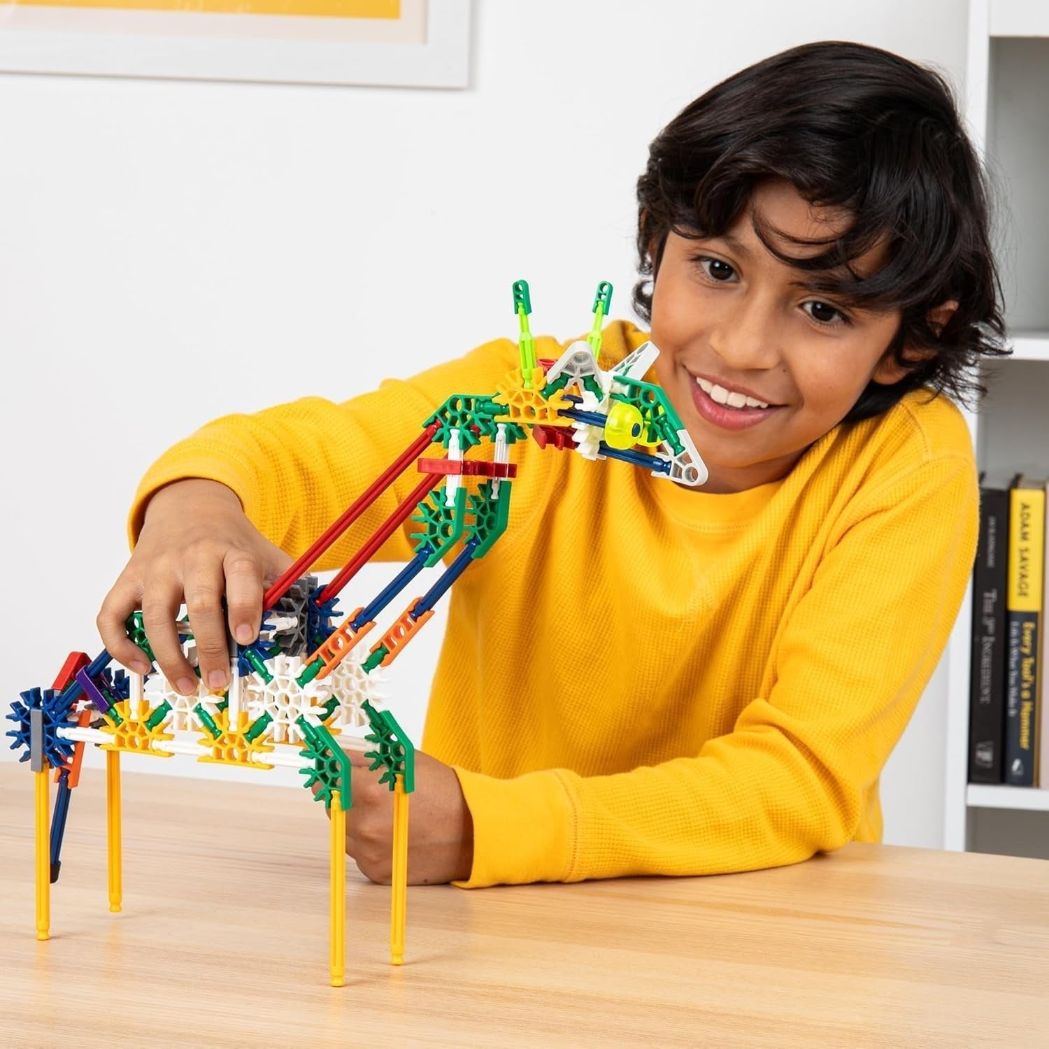 Basic Fun K'NEX Click and Construct Bauset mit Aufbewahrungsbox, Lehrreiches Spielzeug für Kinder, 522-teiliges STEM-Kit, Konstruktionsspielzeug ab 7 Jahren