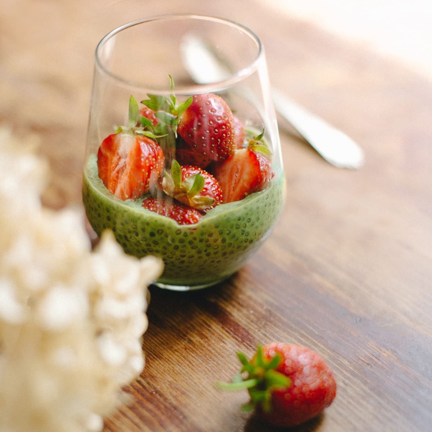 Moya Matcha Bio Poudre de thé vert quotidien | 250 g de qualité quotidienne (III) | Parfait pour être consommé avec des lattés, des smoothies et des limonades...