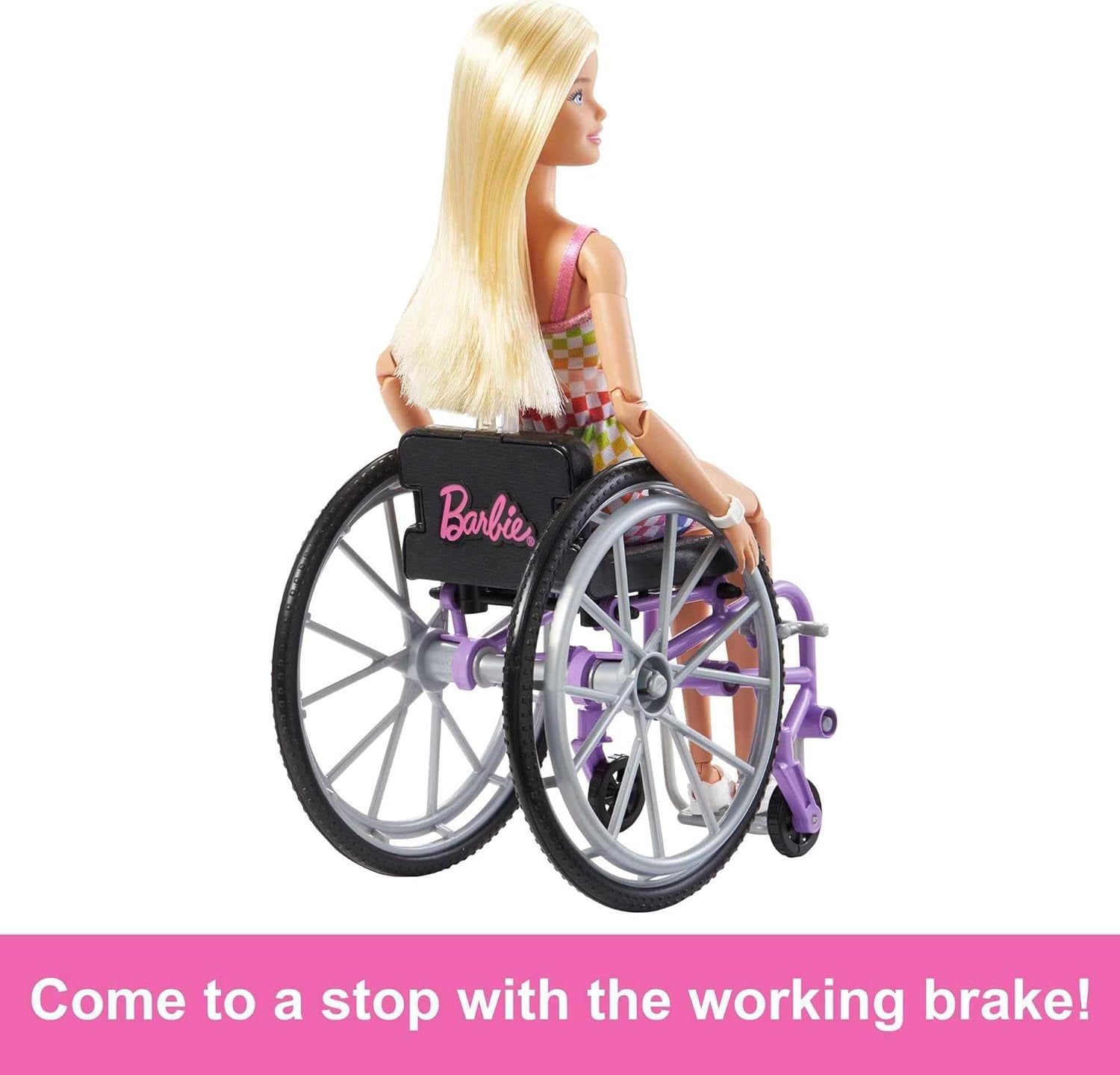 Poupée Barbie Fashionista, cheveux blonds et combinaison arc-en-ciel, fauteuil roulant et rampe inclus, cadeau de poupée pour enfants, jouet pour 3 ans et plus, HJT13