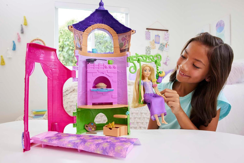 Disney Princess HMV99 - Poupée mobile Raiponce et tour de jeu amusante tout autour, 6 aires de jeux et 15 accessoires, inspirée du film Disney, jouets pour poupées de 3 ans Naty Shop Dolls