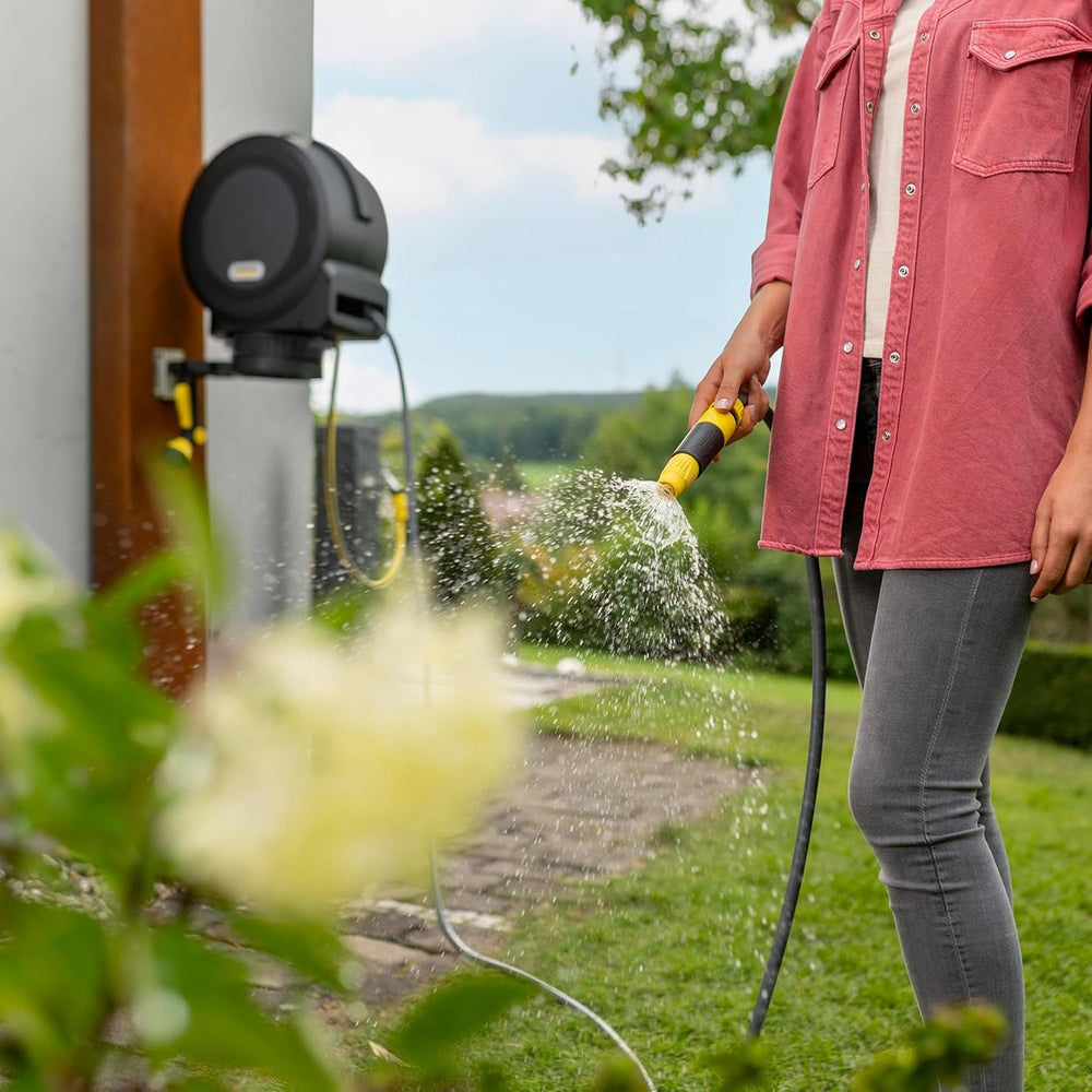 Dévidoir automatique Kärcher HBX 5.35 : tuyau de 35 m, tuyau de raccordement : 1,5 m ; Rétraction automatique du tuyau, pratique et flexible, noir