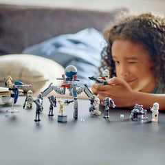 LEGO Star Wars 75372 Pack de combat Clone Trooper et Battle Droid, Incl. 4 figurines, 5 droïdes et une moto speeder avec un tireur - Jouets de construction pour garçons et filles à partir de 7 ans Jeux de construction Besuche den LEGO-Store