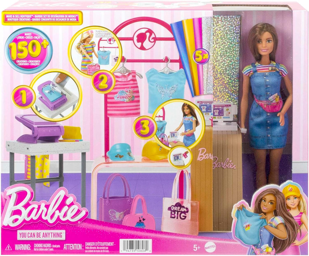 Barbie Fashion Boutique Playset – Poupée à motif aluminium, plus de 150 looks originaux, comprend 2 chemisiers et 5 feuilles aluminium, un portant et un lecteur de cartes de crédit, à partir de 3 ans, HKT78