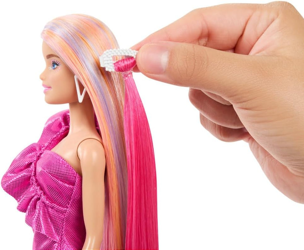 Barbie Totally Hair - Poupée avec cheveux arc-en-ciel extra longs faciles à coiffer et 10 accessoires de mode et de coiffure, robe à pois color block, pour 3 ans et plus, HKT96