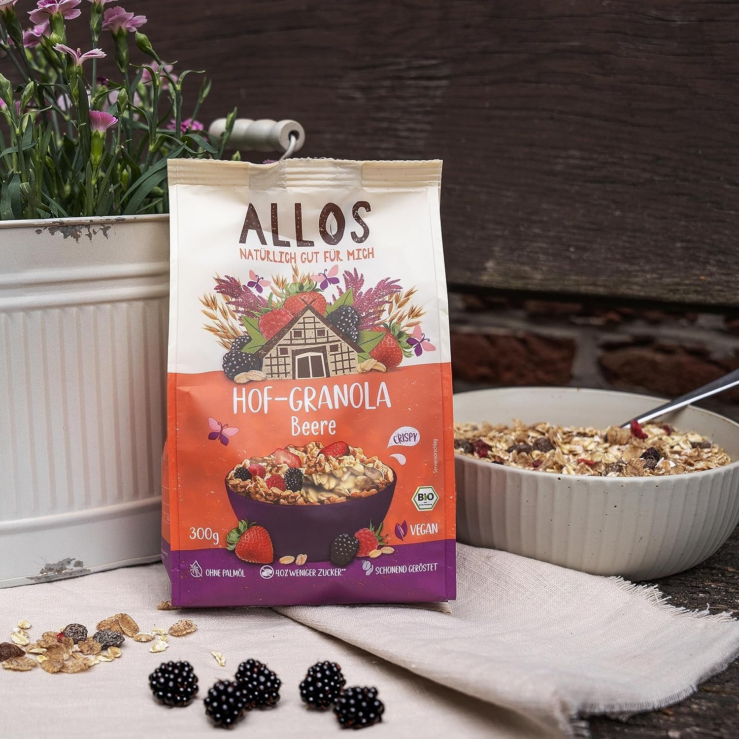 Allos Hof Granola aux baies | Muesli biologique | Muesli aux baies | Muesli croustillant | Céréales pour le petit déjeuner | Pack de 6 (6 x 300g), 1 pièce (pack de 6)