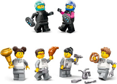 Garage LEGO City F1 avec voitures de course Mercedes-Amg et Alpine - Voiture de course de Formule 1 avec 2 pilotes et 4 figurines mécaniques - Cadeau pour garçons et filles à partir de 7 ans et fans 60444 Besuche den LEGO-Store Building Sets