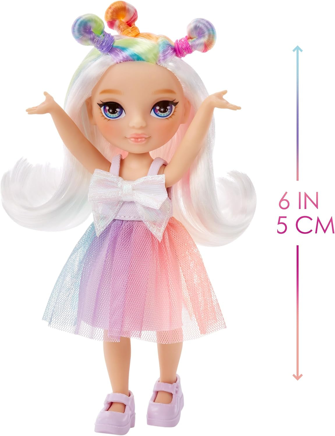 Rainbow High Littles - Opal Raine - Petite poupée mannequin articulée - Poupée arc-en-ciel de 14 cm avec sac et licorne magique - Pour enfants et collectionneurs, arc-en-ciel