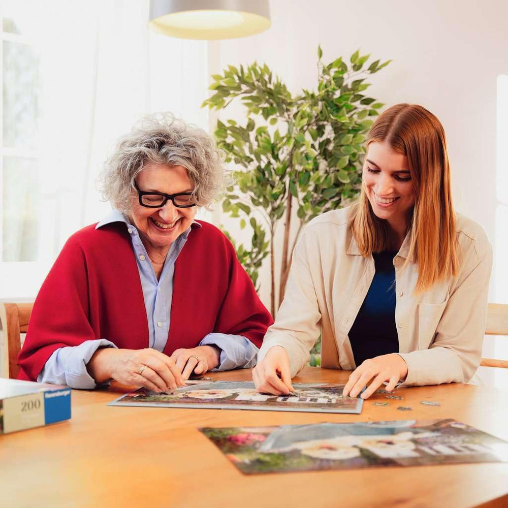 Ravensburger Puzzle 12001369 - Colibris et papillons - Puzzle 200 pièces pour personnes âgées et seniors avec de plus grandes pièces de puzzle, une poignée, un grand modèle d'image et une base de puzzle Puzzle Naty Shop