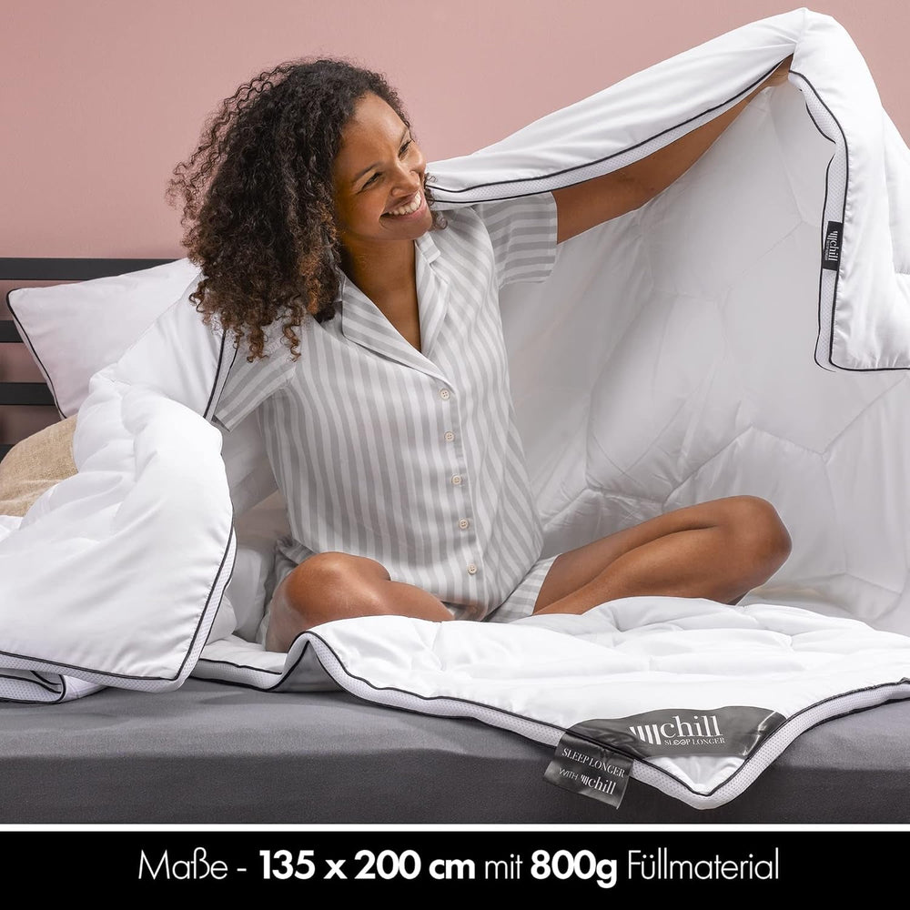 Couette toutes saisons 135X200 - Couette légère 135X200 - Respirante et lavable et 100% végétalienne - Couette en maille climatique et bande de confort pour dormir - Garnissage 800G Couettes et couettes Naty Shop