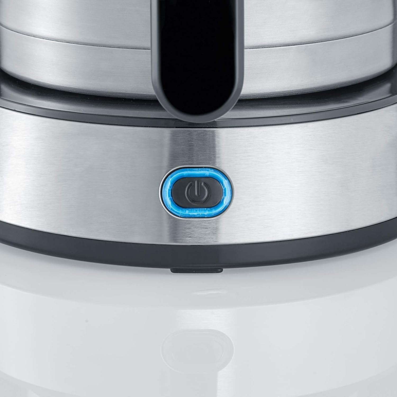 Machine à expresso SEVERIN "TypeSwitch" avec carafe thermique, AromaSwitch pour choisir entre 2 profils de distribution, machine à café jusqu'à 10 tasses, 1000W, acier inoxydable brossé-noir, KA 4845