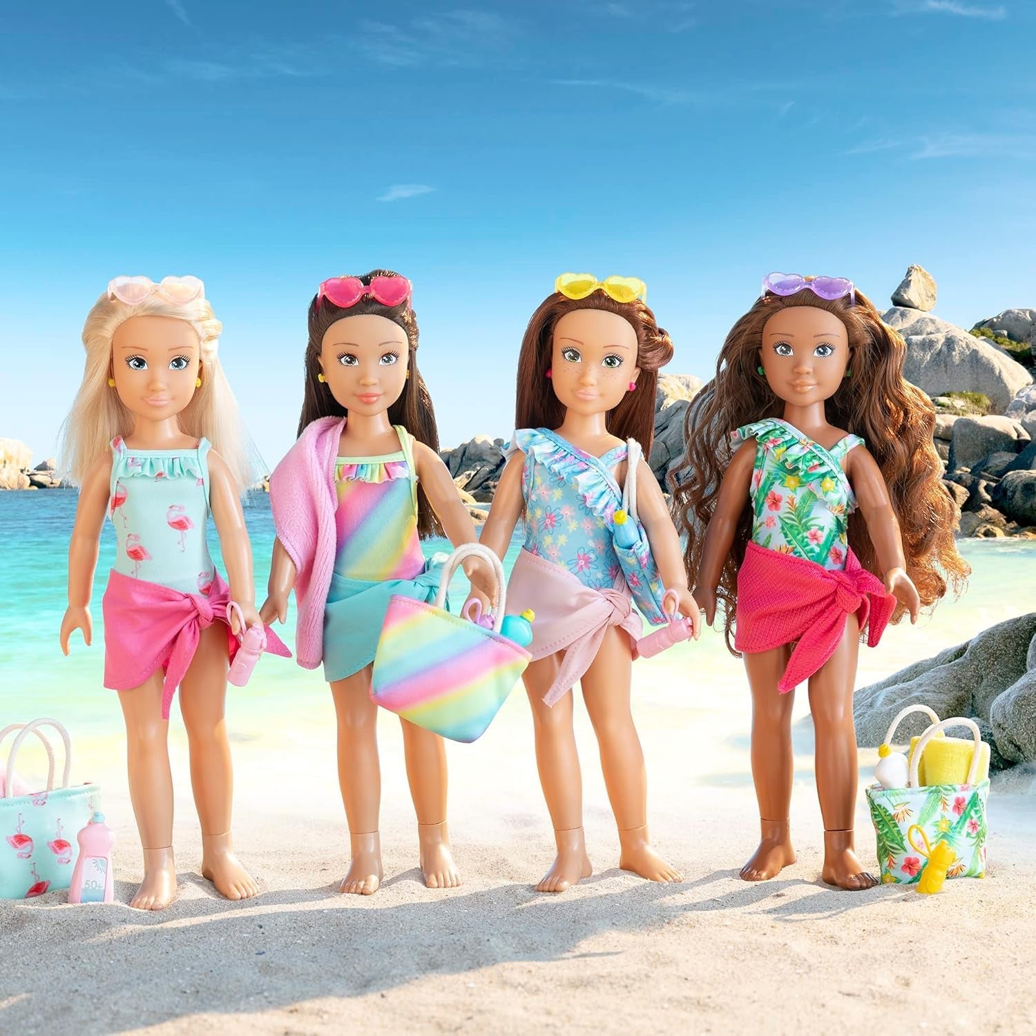 Corolle Girls Zoe Beach Set, Ankleidepuppe im süßen Beach Outfit und 5 Teile, Vanilleduft, 28cm, ab 4 Jahre