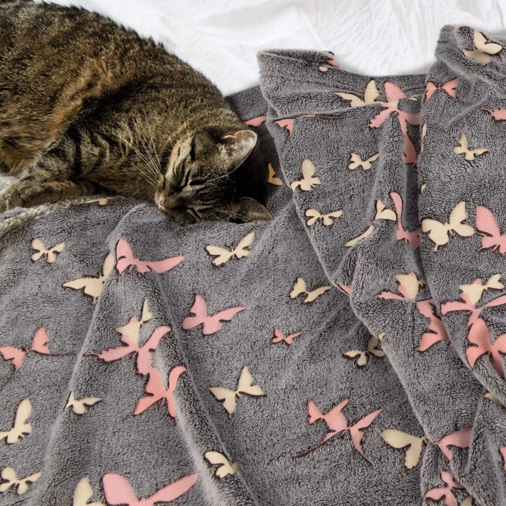 Kanguru Glow Couvre-lit qui brille dans la nuit Couverture papillon Couverture douce 130 x 150 cm Couvre-lit lumineux pour canapé. Couverture pour enfants Glow in the Dark, gris Lits et couvertures Besuche den Kanguru-Store