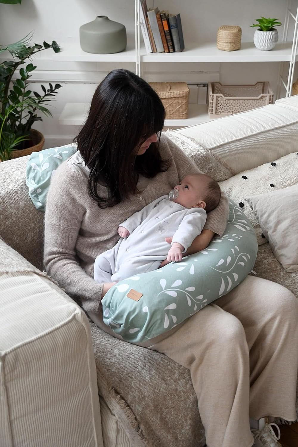 BÉABA, Big Flopsy, coussin d'allaitement multifonction, couchage, allaitement, maintien optimal, relaxation, confort Accessoires Alimentation et Allaitement Bebe Naty Shop