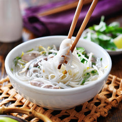 BIOASIA Nouilles de riz biologiques, nouilles asiatiques à la farine de riz 100 % biologique, sans gluten et végétaliennes, 1 x 200 g