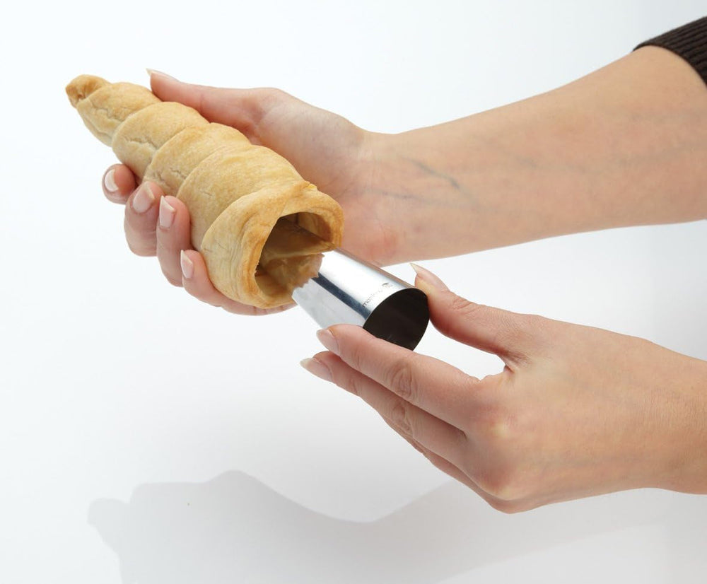 MasterClass Forme de Corn pentru Cremă, Oțel Inoxidabil, Forme Profesionale pentru Torturi, Pachet Blister, Set 6 Piese, Argintiu, 14 cm