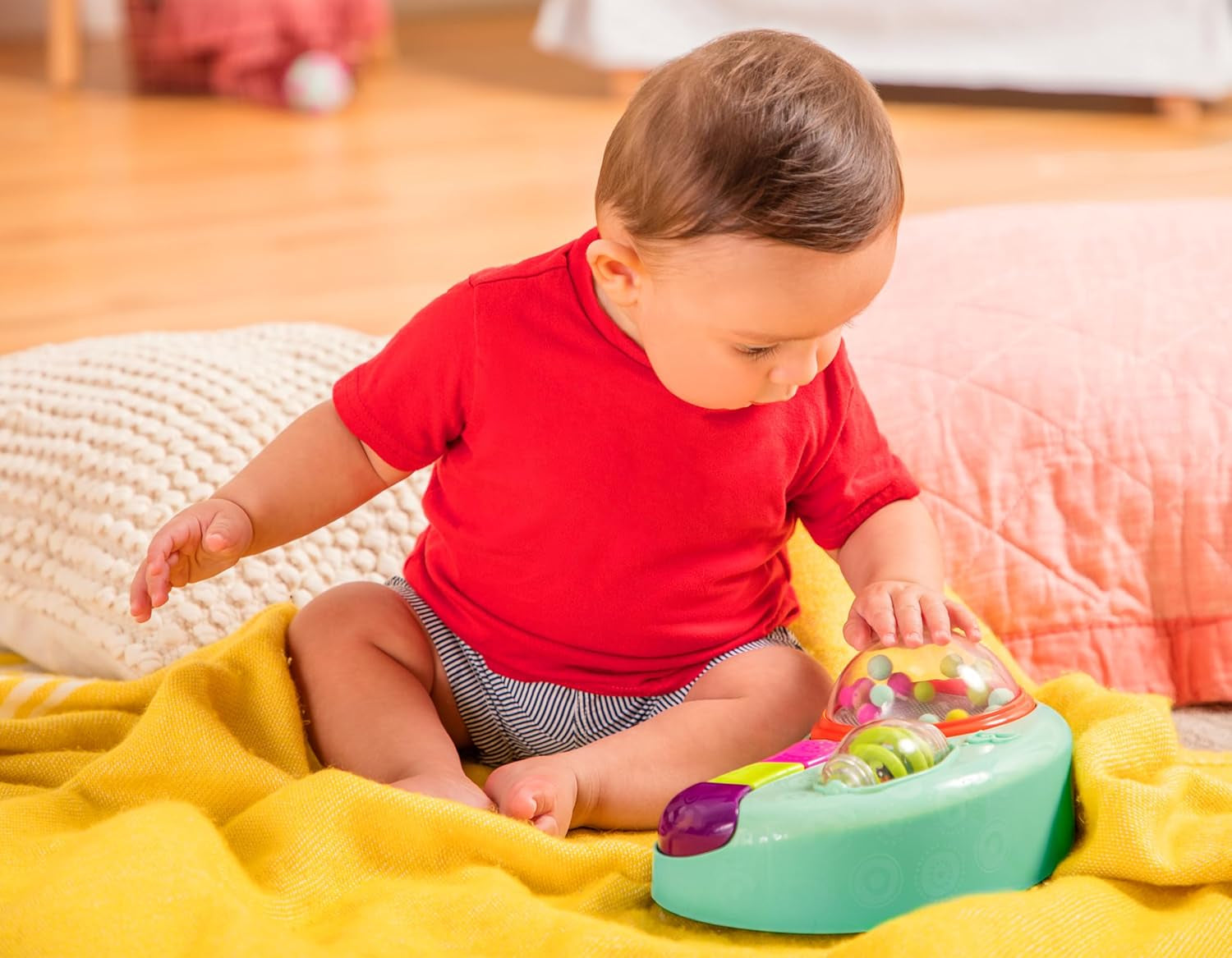 B.toys - Jouet enfant pour chaise haute - Jouet ventouse avec musique, lumières, sons - Jouet sensoriel - Jouet d'activité motrice pour enfant - à partir de 6 mois - Whirly Pop Baby Toys Naty Shop